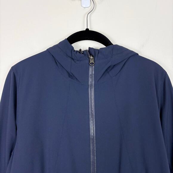 Lululemon Windbreaker Water Resistant Rise & Shine Jacket III in Midnight Navy - Picture 3 of 16